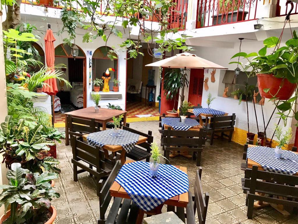 Hostel La Quinta アンティグア・グアテマラ エクステリア 写真